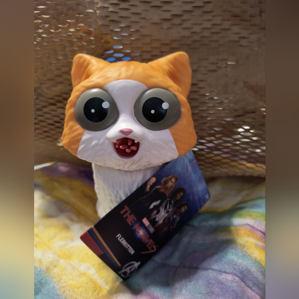 Disney Parks Marvel Orange & White Flerken Cat Squeeze Toy